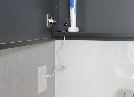 ミラー裏充電スペース