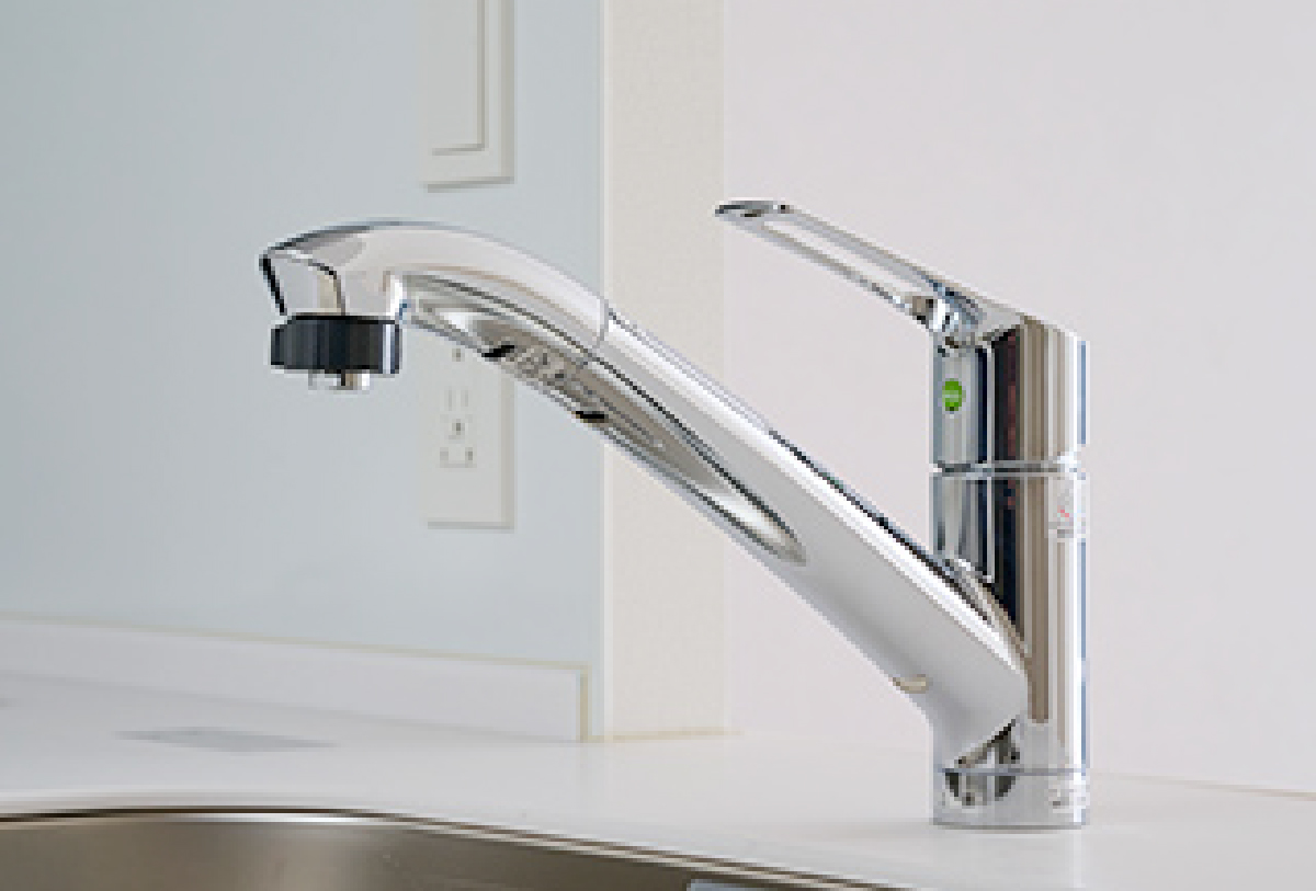 シングルレバーシャワー水栓 ホース引出可能なキッチン水栓