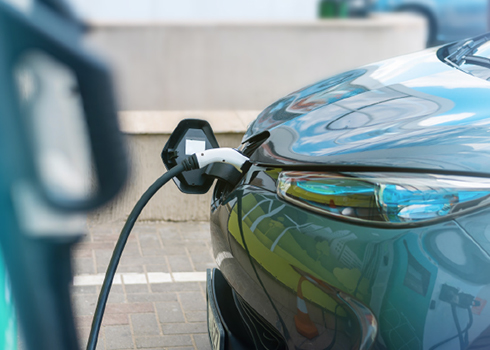 電気自動車充電器