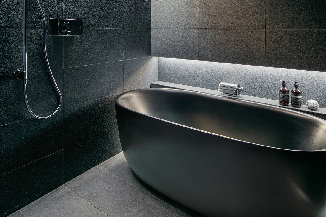 ivi house exterior night