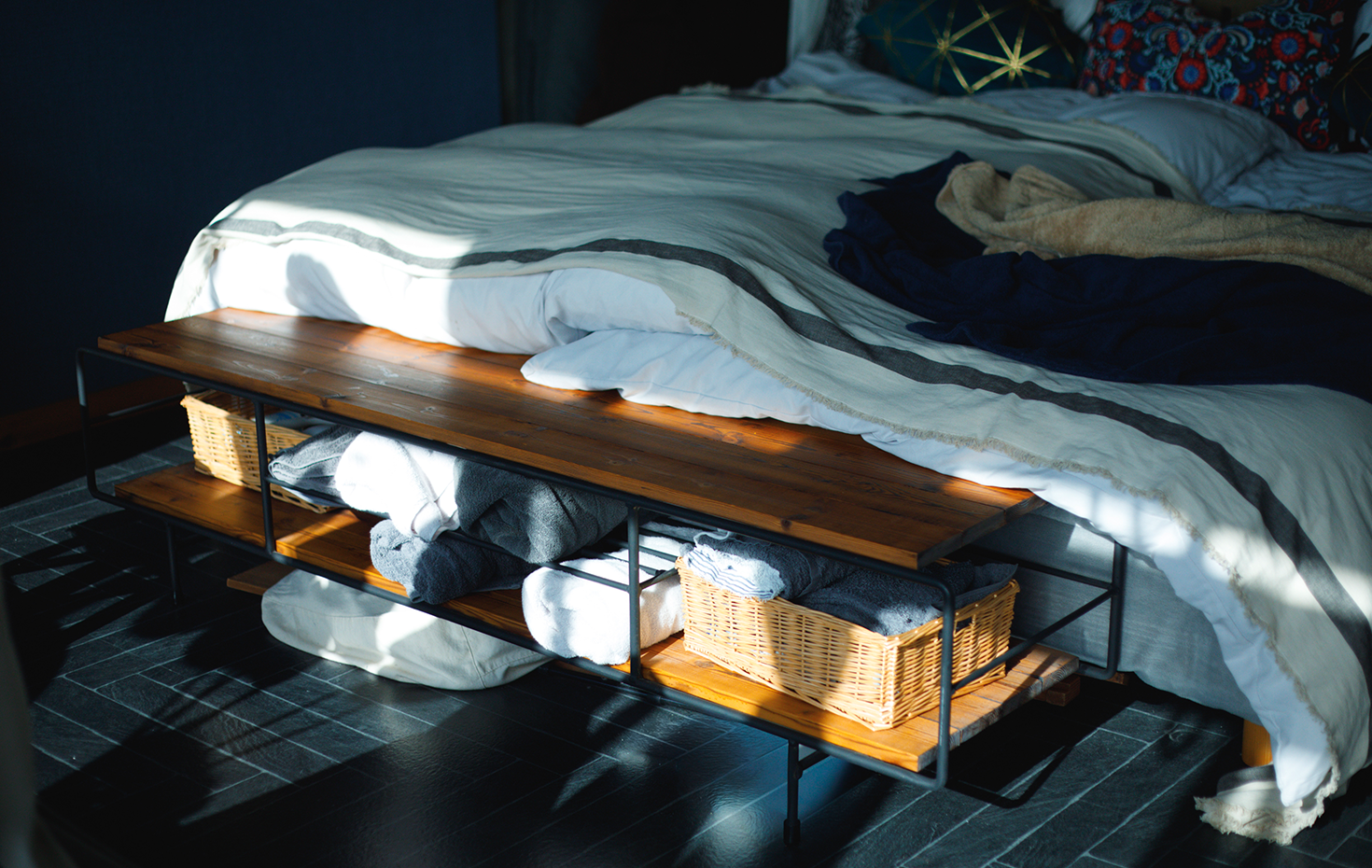 ベッドのラック