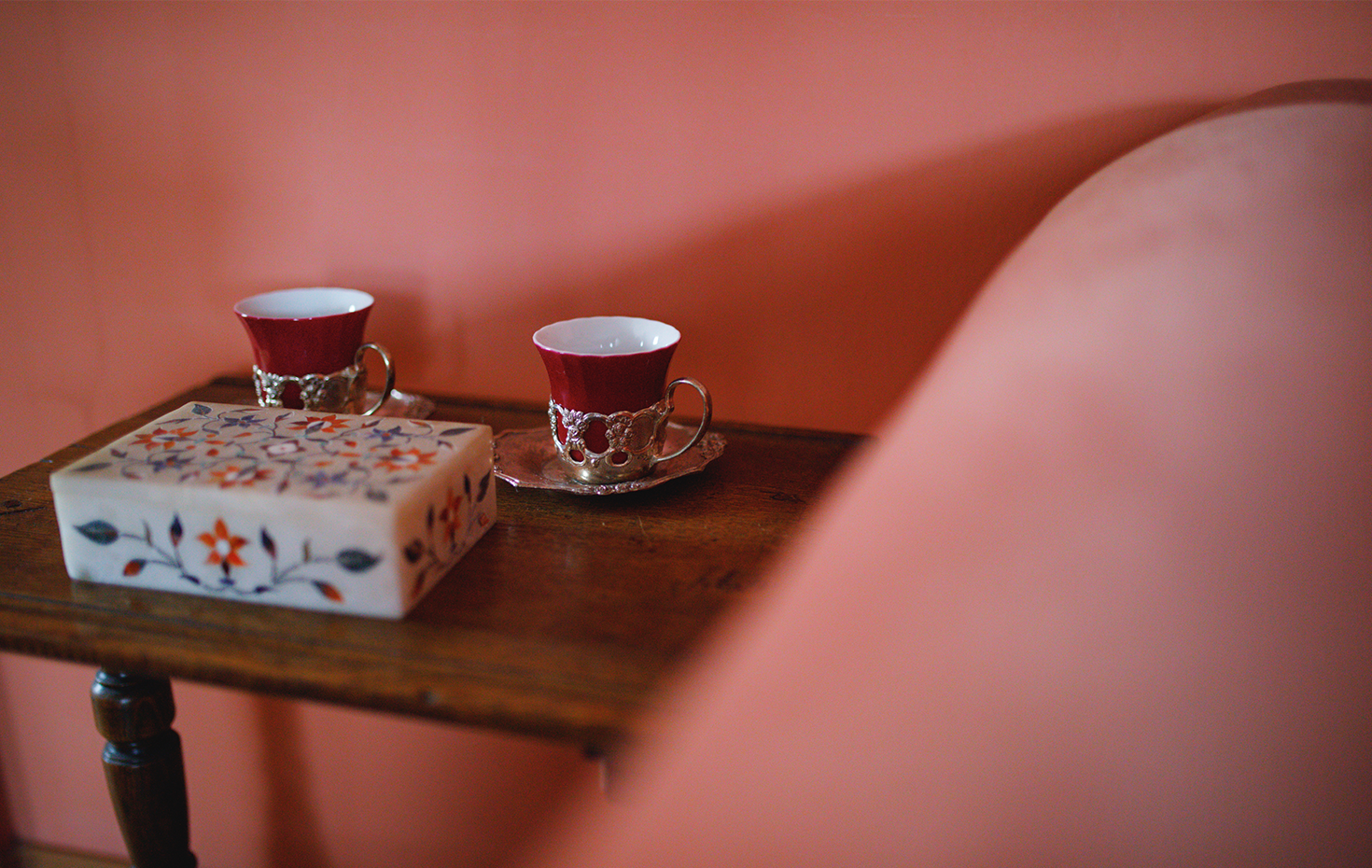 リビングの壁とインテリア