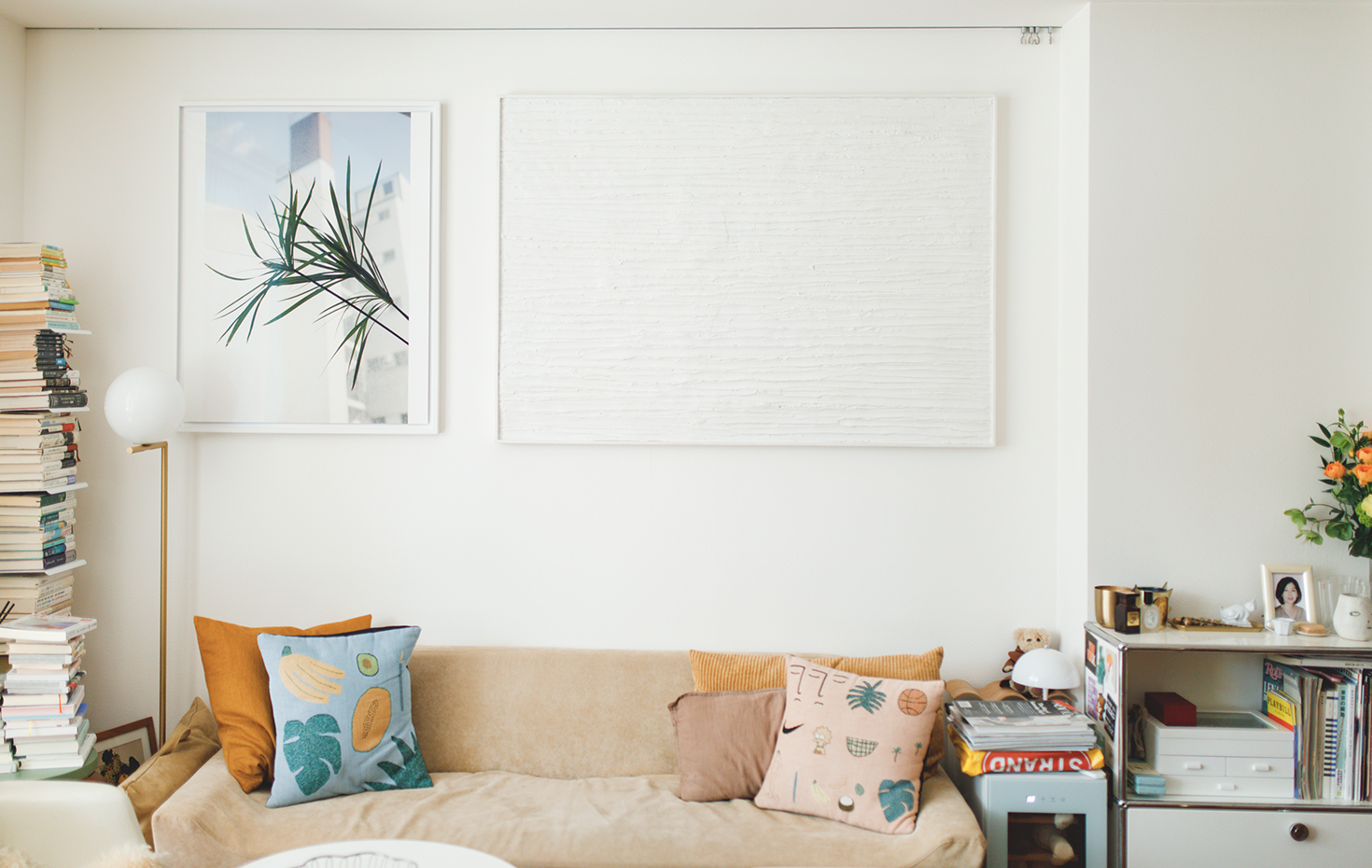 外苑前の家具店で見つけたソファ、「BFGF」のクッション