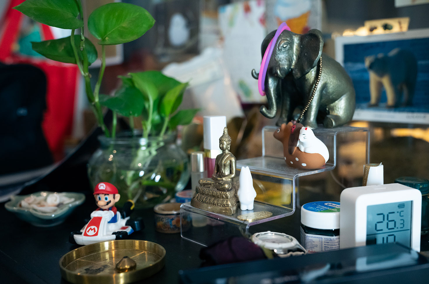 リーさん宅のデスク