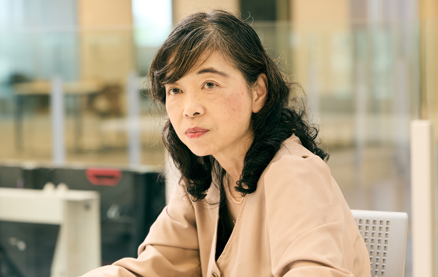 高い決議要件や所有者不明問題が、マンションの再生を阻んできたと齊藤さんは指摘する