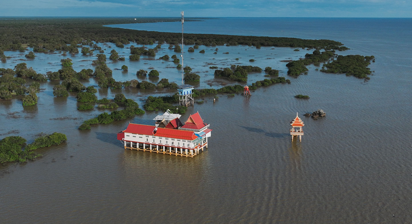 佐藤健寿の奇になる住まい「チョンクニアの水上集落（カンボジア後編