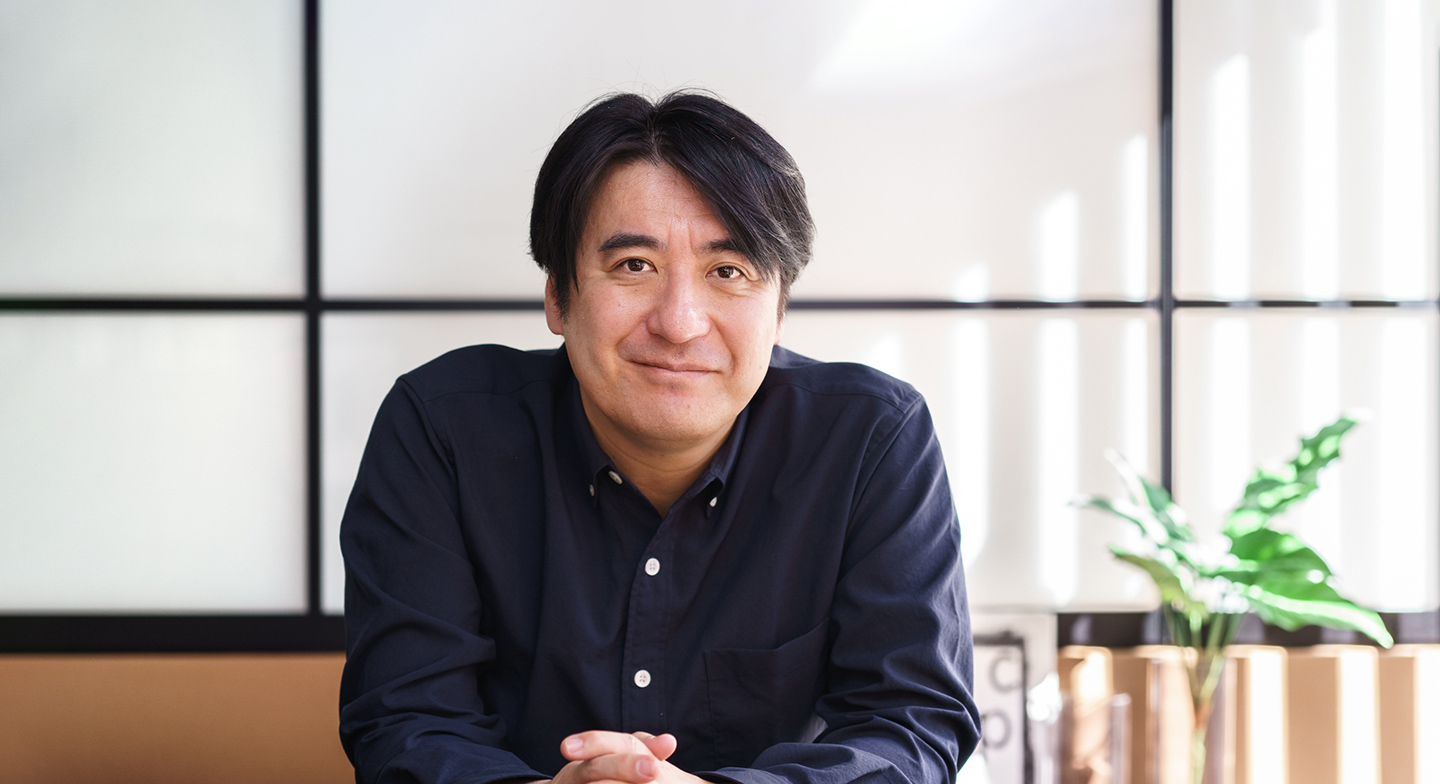 佐久間宣行さんの仕事場を初公開！ヒットコンテンツを生み出す部屋とは