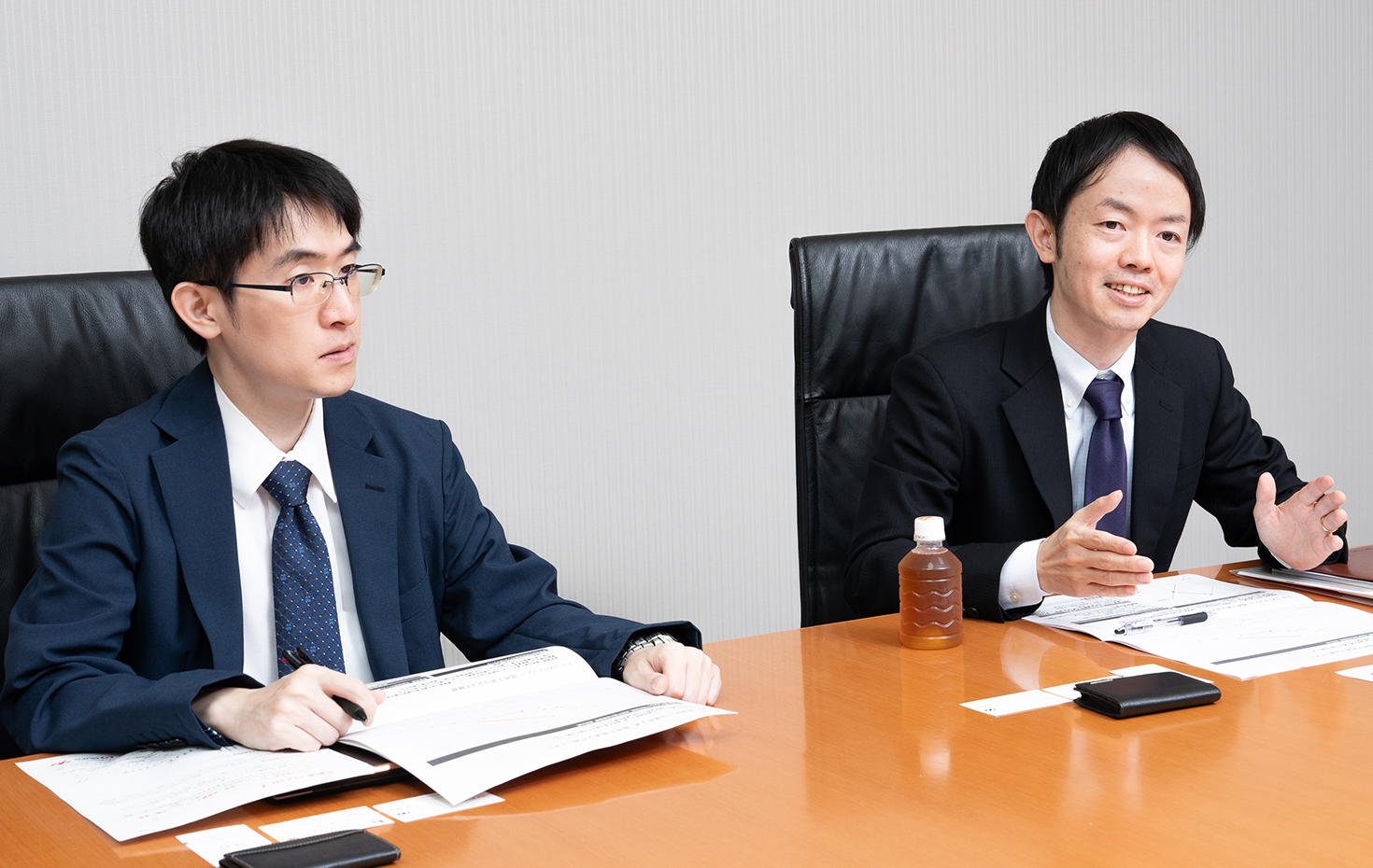 舩窪芳和さん、東郷拓巳さんプロフィール
