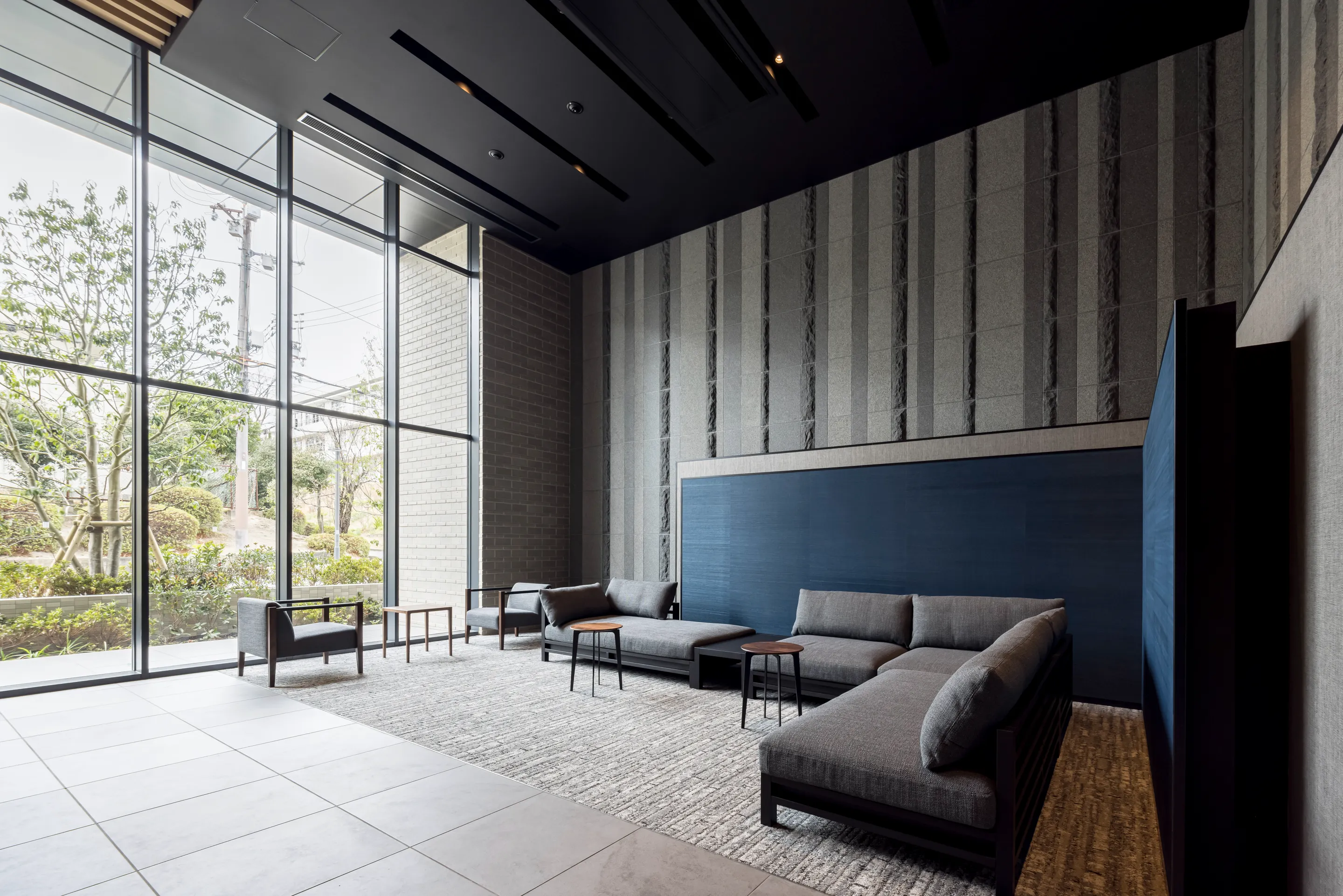 西街区  エントランスホール